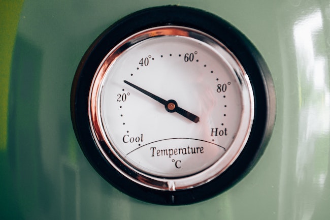 thermometer-artur-solarz.jpg